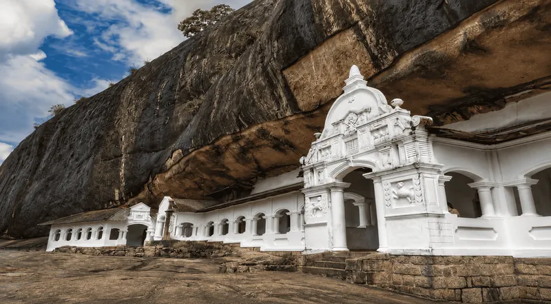 Dambulla Royal Cave Temple